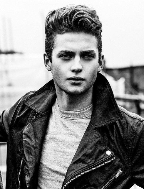 Cool Short To Medium Length Mens Haircuts For Wavy Hair