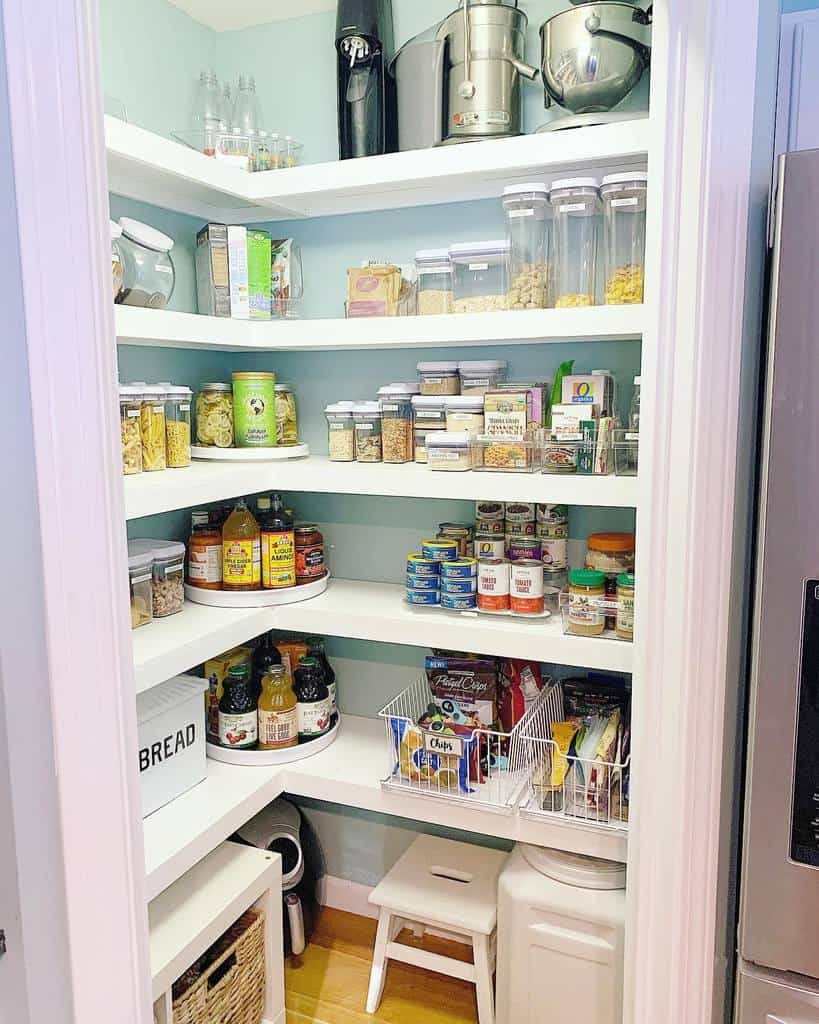 large corner kitchen pantry