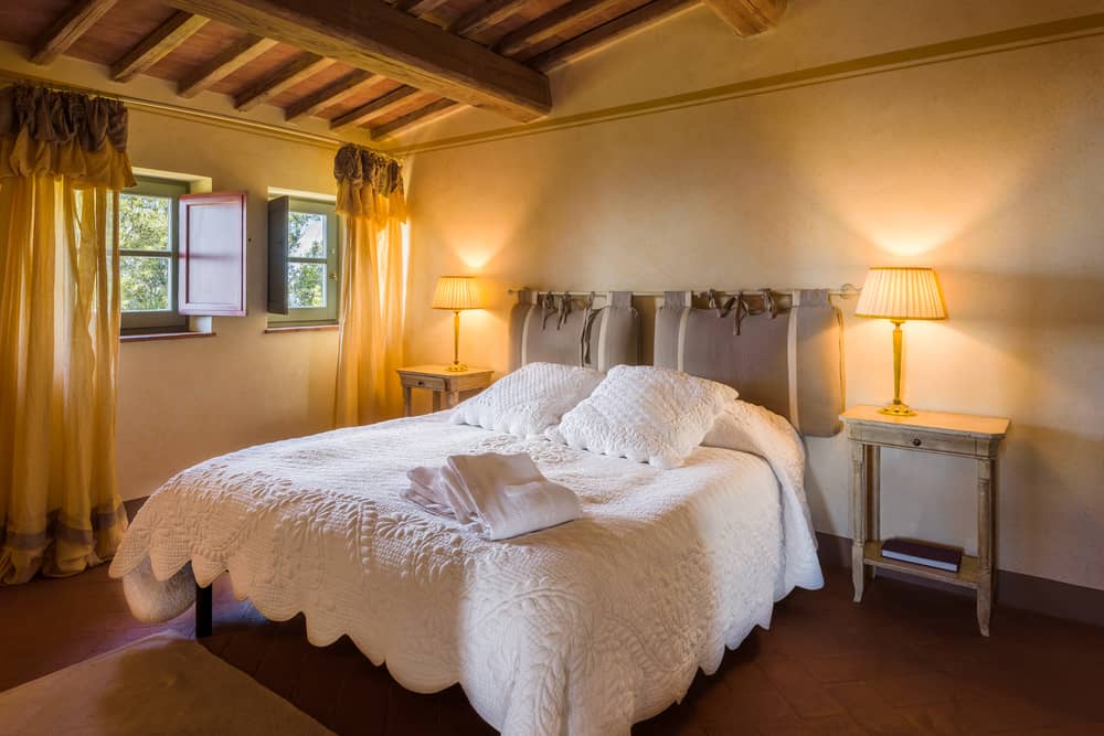 rustic farmhouse bedroom