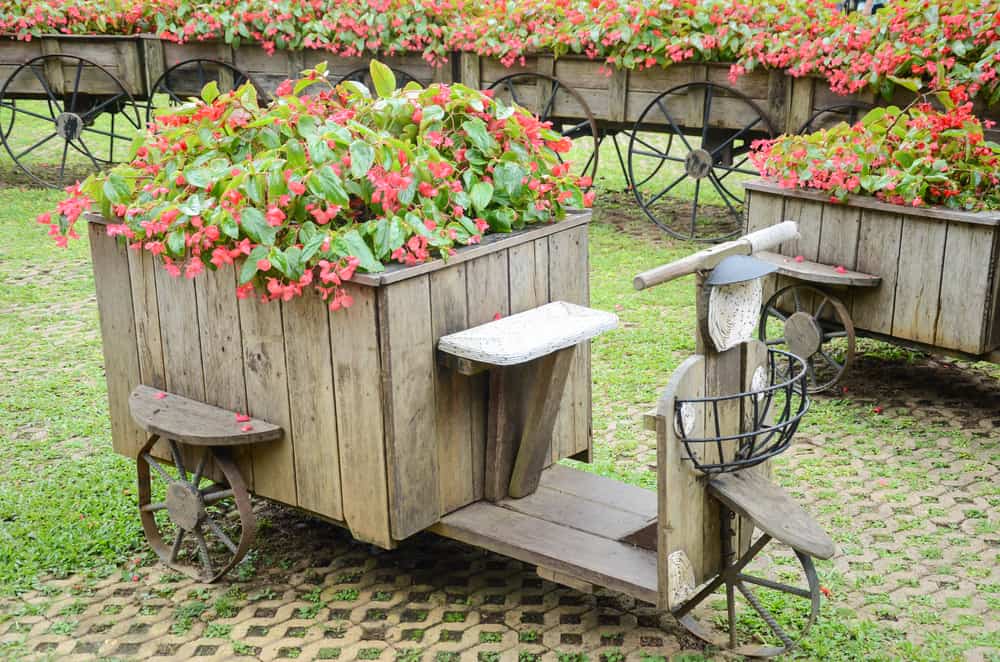 creative colofrul flower garden beds