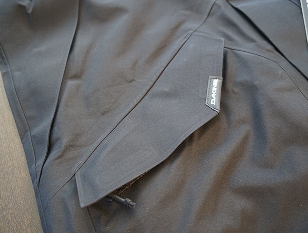 Dakine Sawtooth Gore Tex 3l Jacket Lower Pocket Closed
