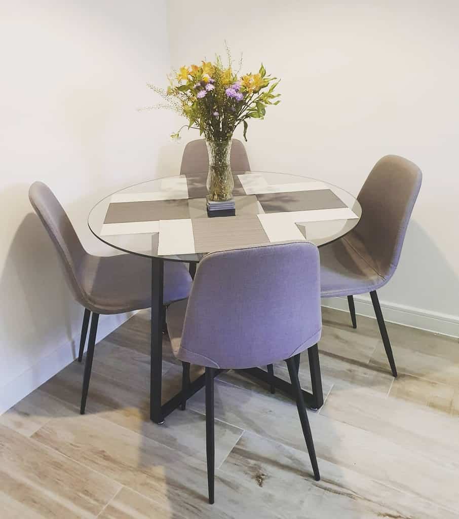 small dining room with table and chairs