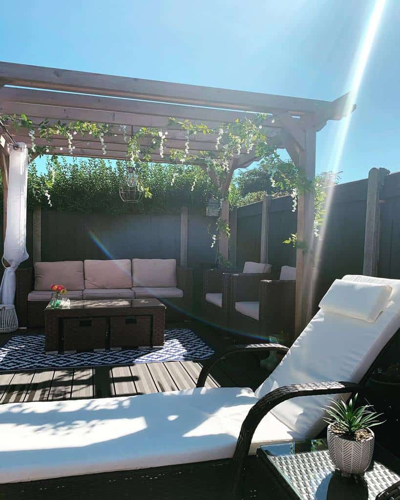 wood deck with pergola and sun lounge 