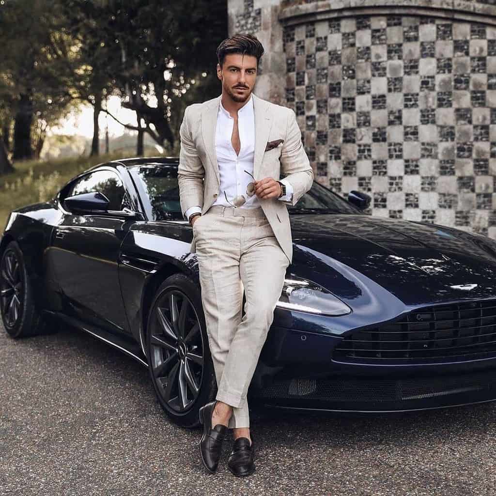 Elegant Grayish Suit Outfit