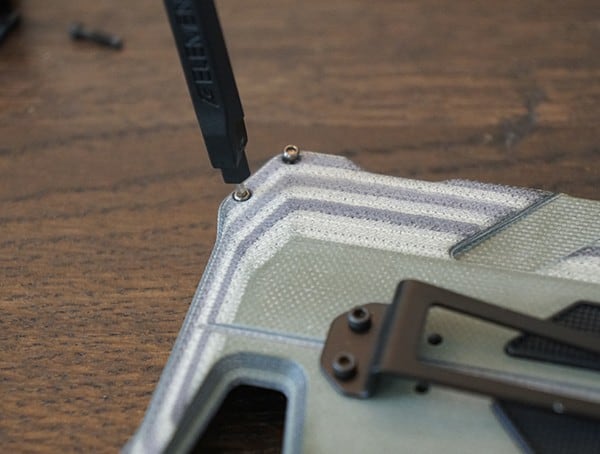 Element Case M7 Iphone 7 8 Od Green Case Assembly Onto Cell Phone