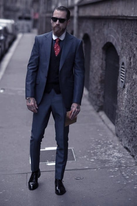 Fashioanble Guys Navy Blue Suit Black Shoes Style Ideas With Red Tie