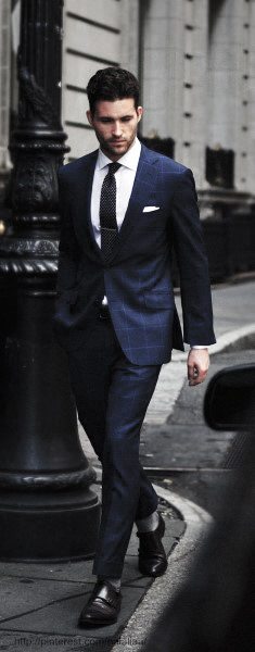 Fashioanble Guys Navy Blue Suit Style Ideas