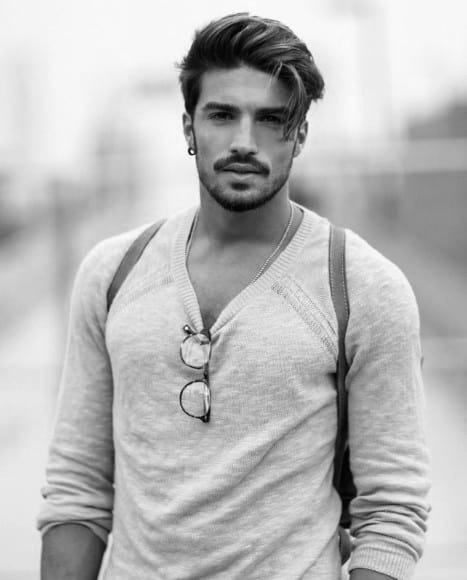 Fashionable Hair Styles For Men With Medium Hair