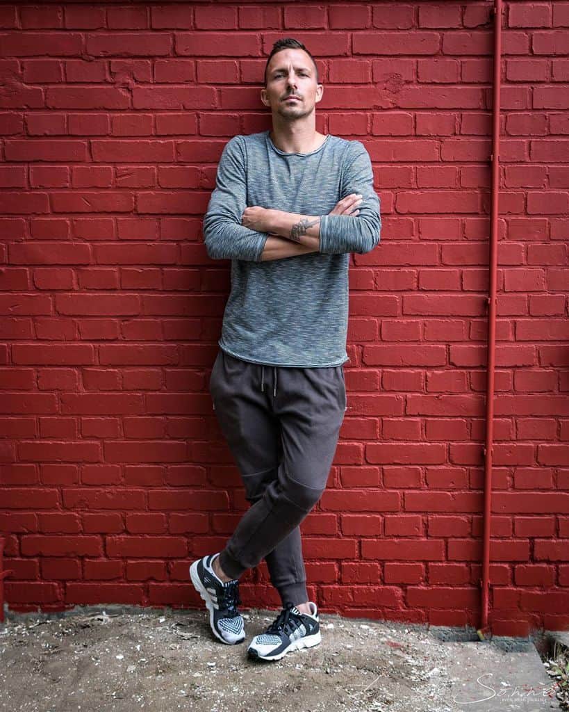 Fashionable Jogging Style Outfit