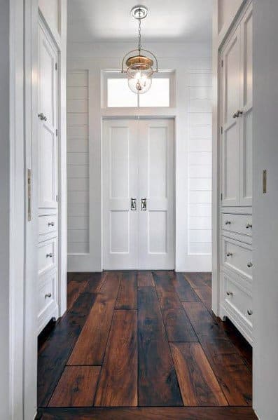 shiplap entryway