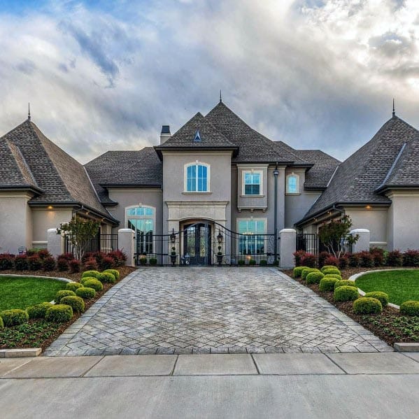 hedge-lined driveway