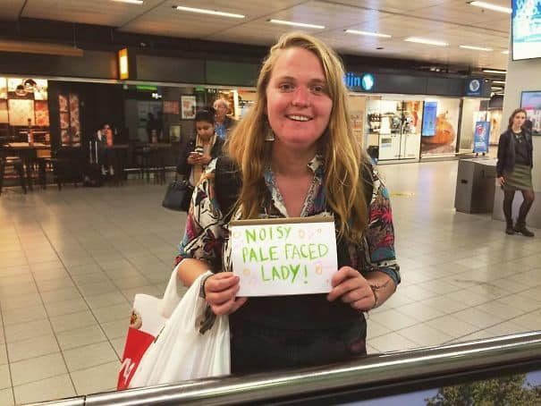 funny-airport-signs-24