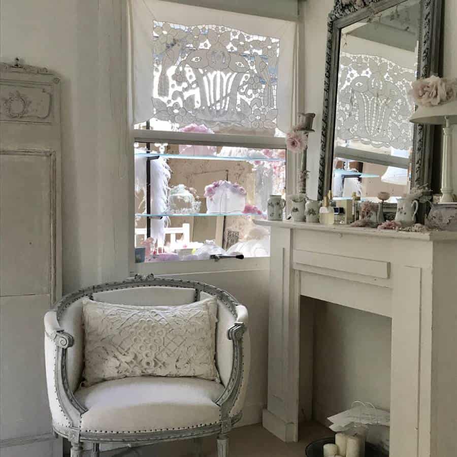 country living room mirror on mantle accent chair 