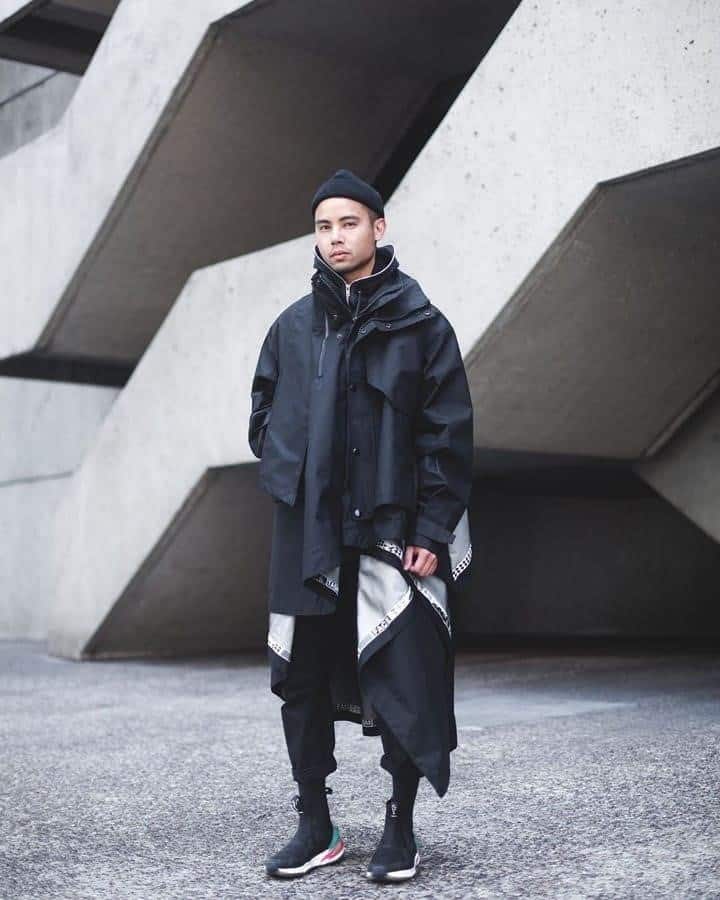 futuristic fashion for men oversize black jacket