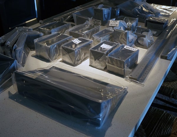 gallow tech display hangers