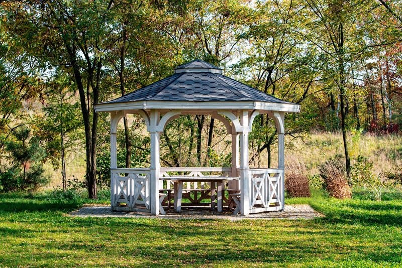 gazebo-enclosed-patio