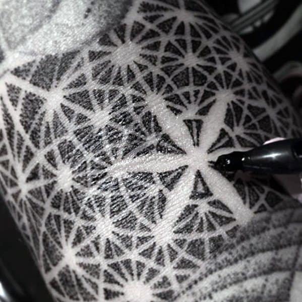 Geometric Small Negative Space Star Mens Awesome Ditch Tattoo Ideas