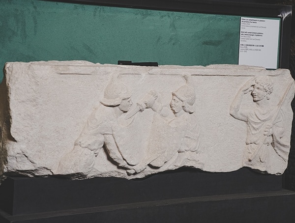 Gladiator Battle Stone Colosseum