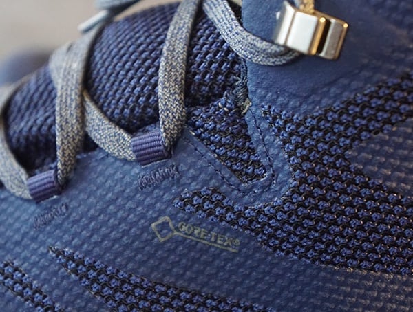 Gore Tex Detail Salomon Outline Mid Gtx Mens Shoes Side