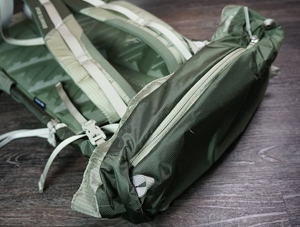 Granite Gear Crown2 60 Pack Lid Pocket Zipper Closed