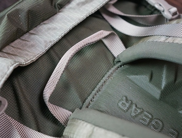 Granite Gear Crown2 60 Pack Top Pull Handle