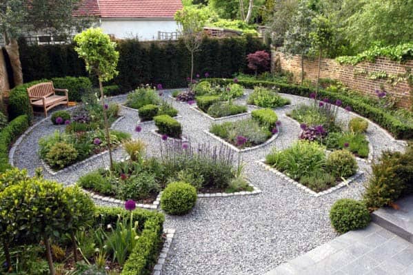 circular gravel cottage garden