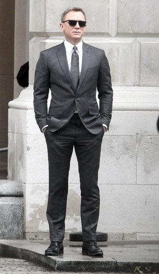 Great Charcoal Grey Suit Black Shoes Styles For Men