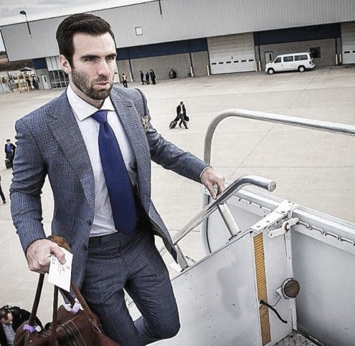 Guy With Sharp Looking Navy Blue Suit Outfit