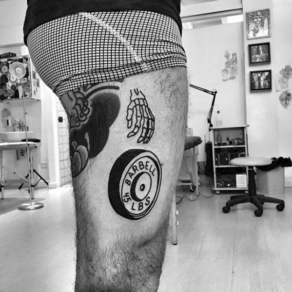 Guys Boldybuilding Simple Leg Barbell With Skeleton Hand Tattoo