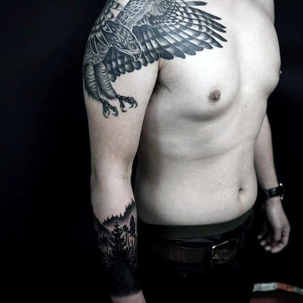 Guys Masculine Diving Eagle Tattoo On Shoulder