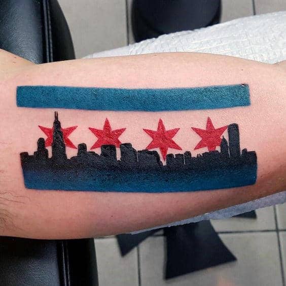 Guys Simple Chicago Flag With Black Ink Sykline Bicep Tattoos