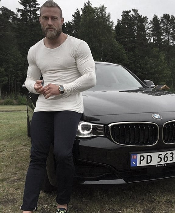 Handsome Mens Medium Beard Style Inspiration