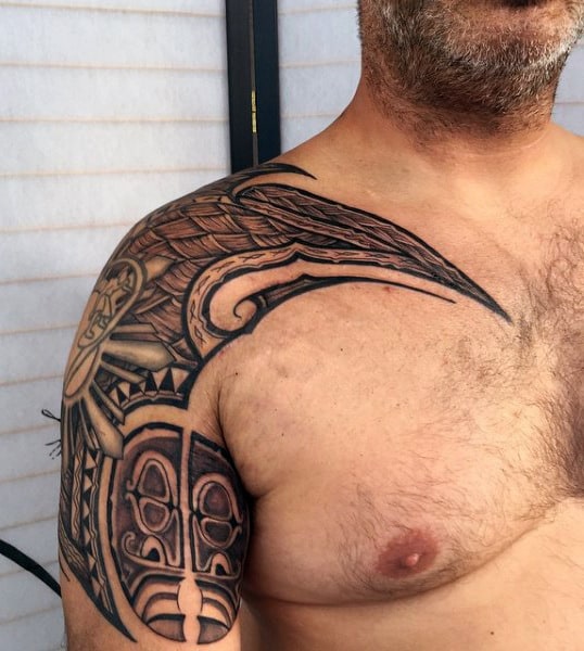 Hawaiian Shoulder Tattoo For Guys