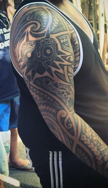 Hawaiian Shoulder Tattoos For Males