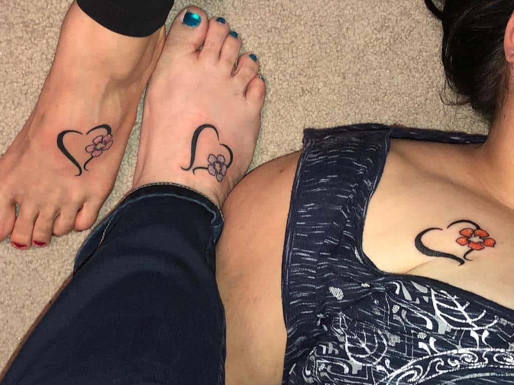 heart-flower-mother-daughter-tattoo-kriddlescrystalina