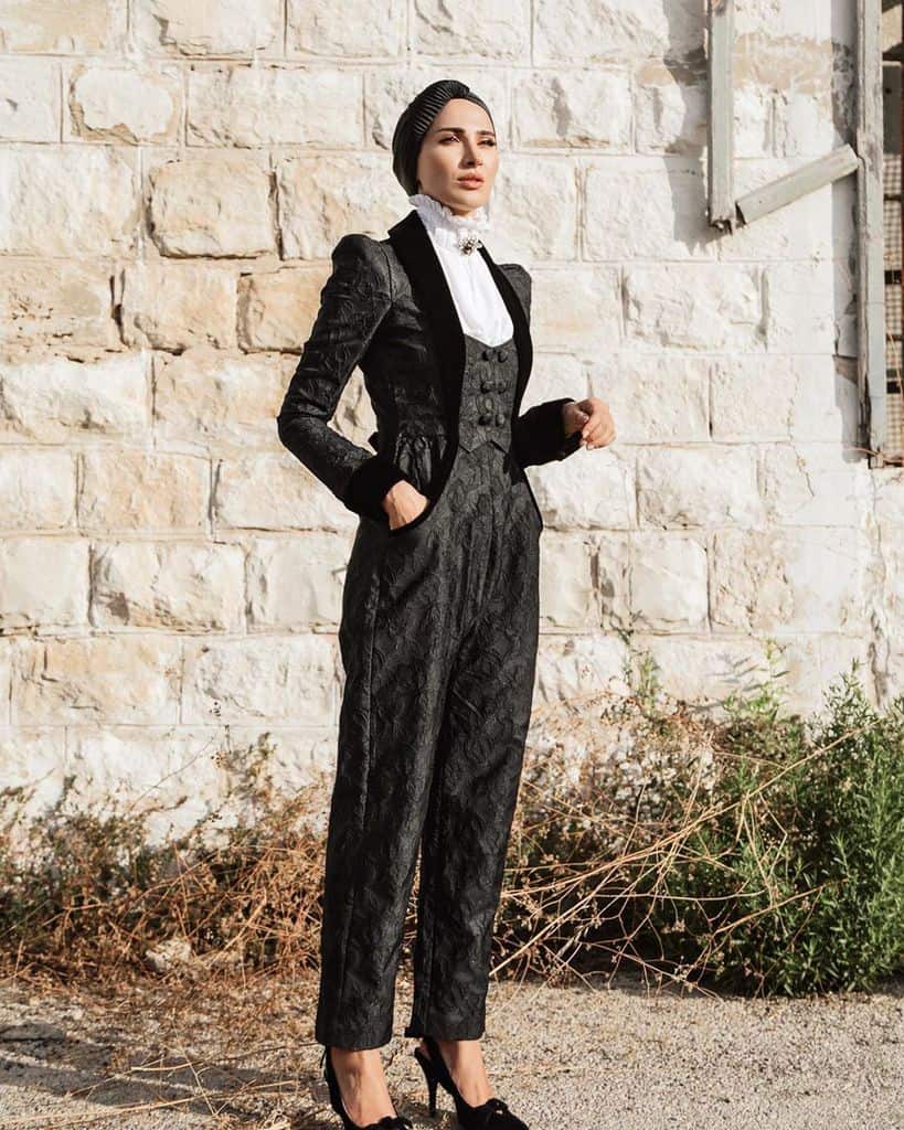 High Neck Collar Modest Look Victorian Style