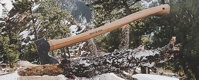 Holts Bruk Sweden Hand Forged Akka Axe Jonaker Hatchet Review