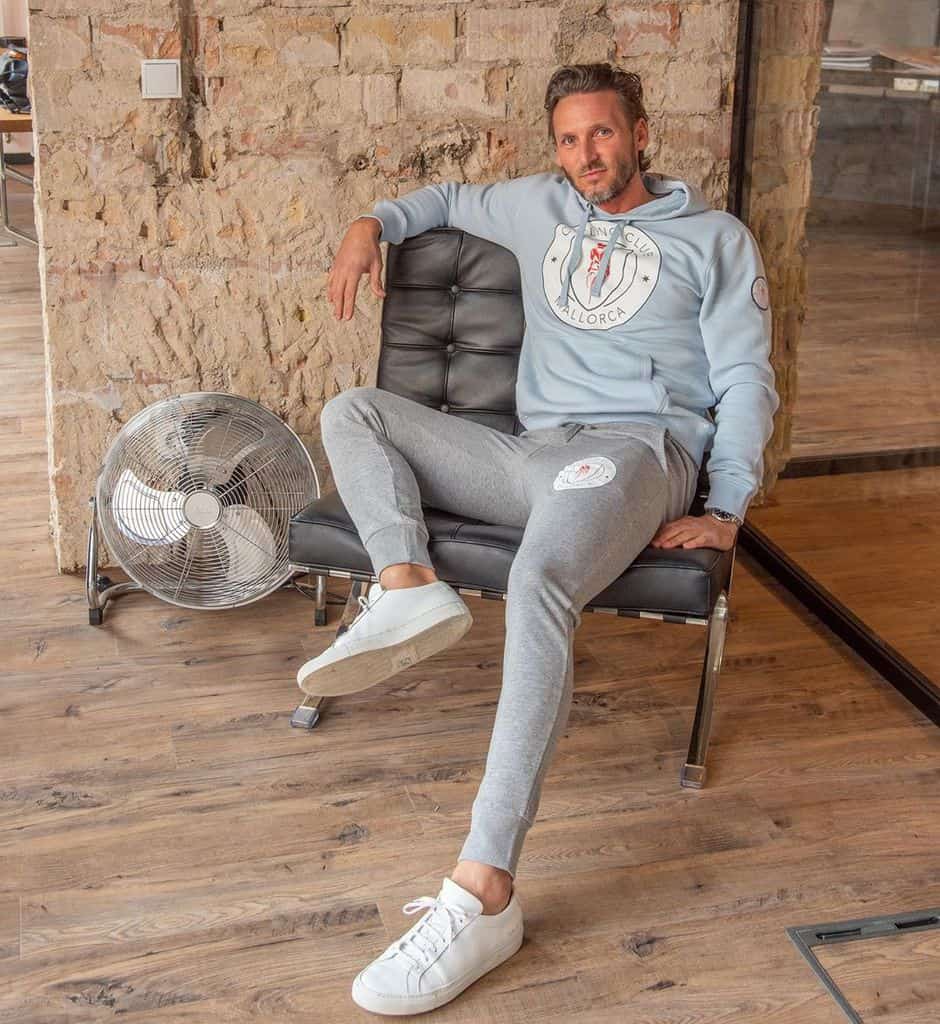 Hoodie Jogging Outfit