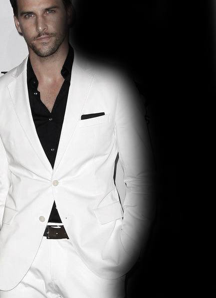 How To Wear A Suit Without A Tie Manly Outfits Male Style Ideas