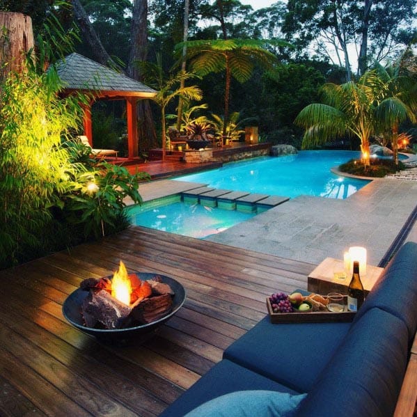 shallow cauldron pit