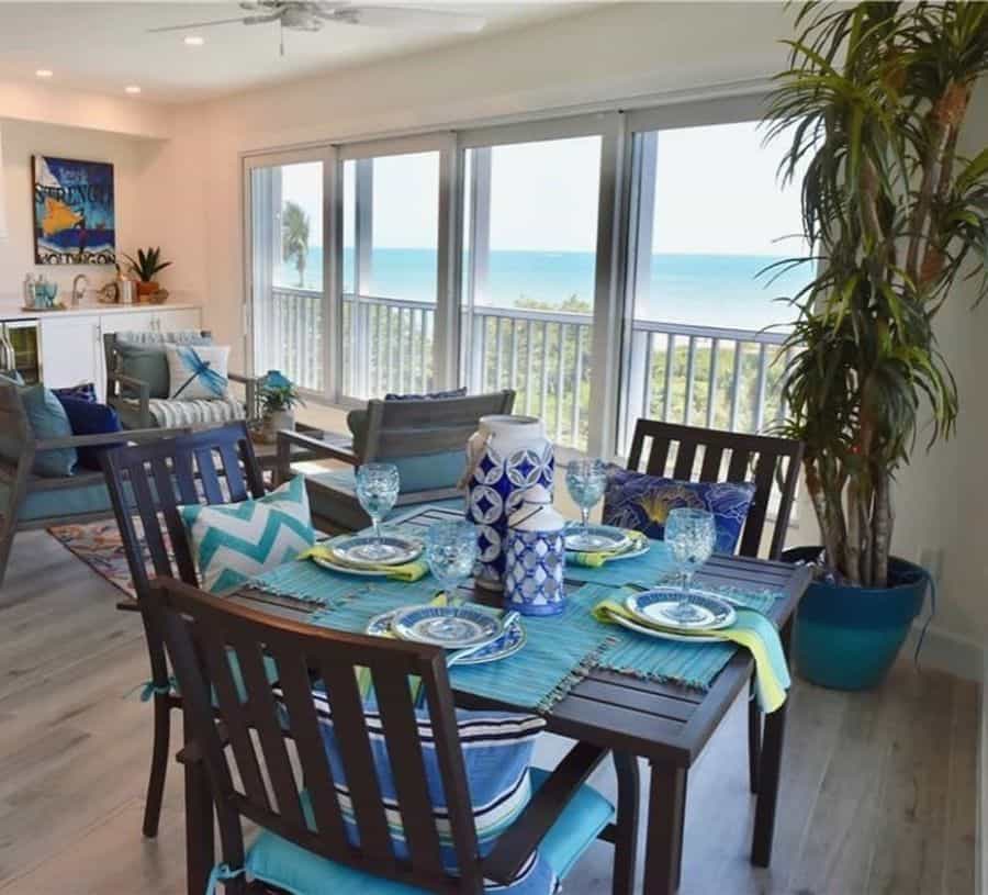 indoor lanai room dining table and chairs