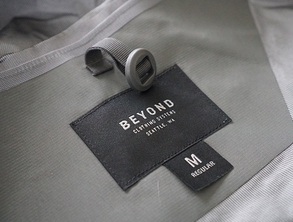 Inner Neck Tag Beyond Clothing K6 Arx Rain Mens Jacket