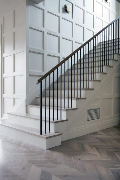 simple staircase with trim