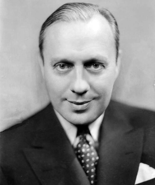 Jack Benny Short Length Comb Over 1930s Haircut