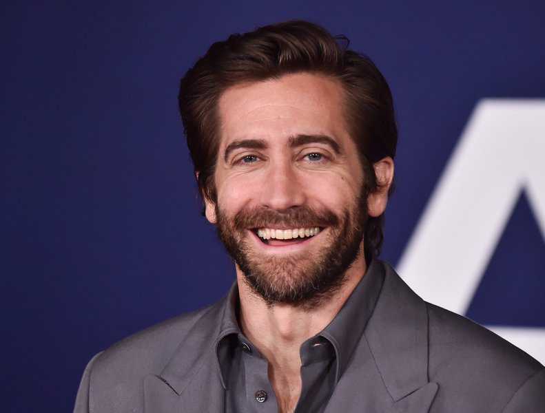 Los,Angeles,-,Apr,04:,Jake,Gyllenhaal,Arrives,For,The