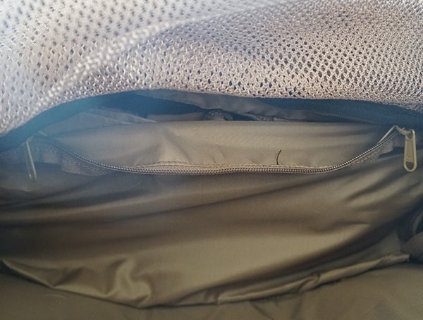 Kelty Eagle Backpack Bottom Main Compartment Sleeping Bag Divider Zipper