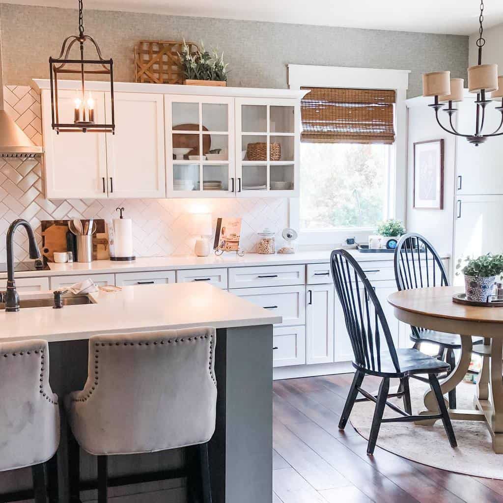 simple rustic kitchen dining room table breakfast bench subway tile splashback
