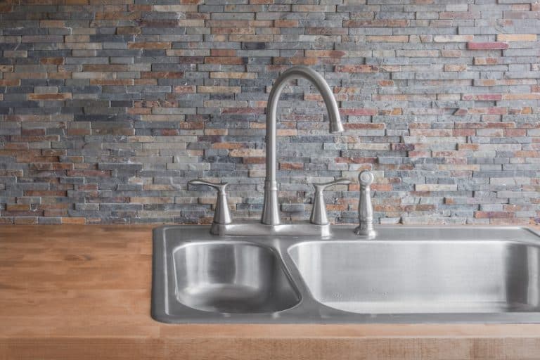 stone kitchen backsplash