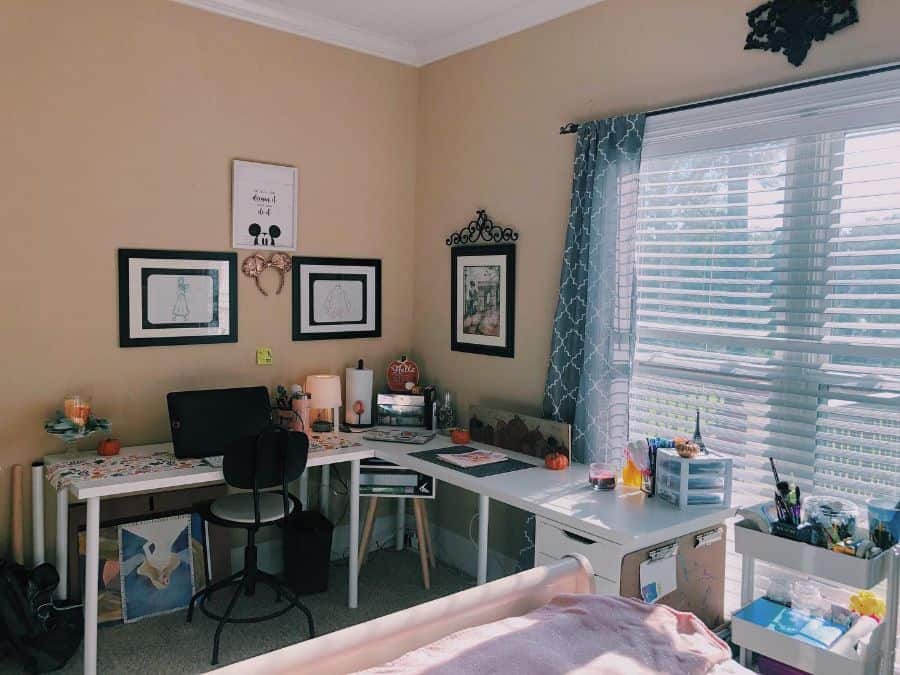 l-shaped white desk home office bedroom 