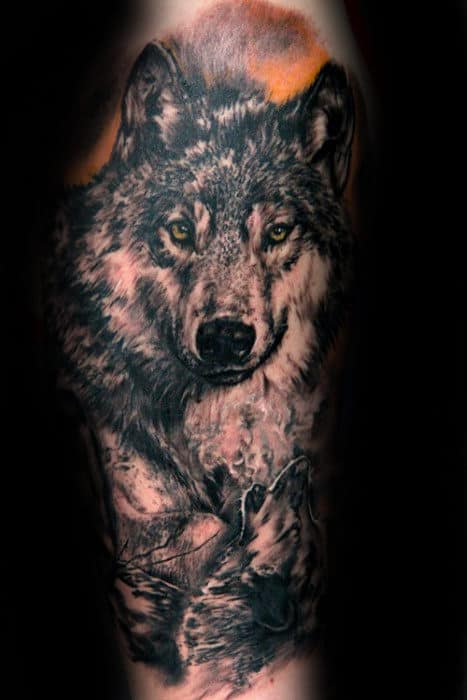 Leg Mens Shaded Realistic Running Wolf Tattoo
